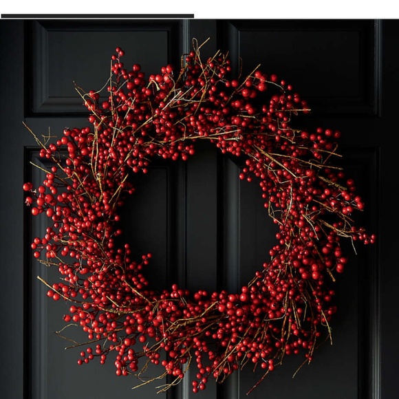 Crate and Barrel Red Berry Wreath 30" NWT - Picture 6 of 8